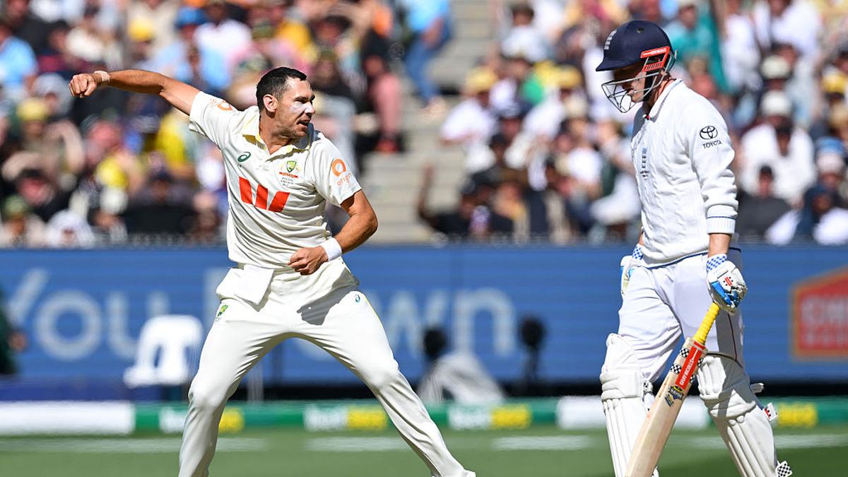Melbourne mayhem as 20 wickets tumble on day one Australia lead England by 46