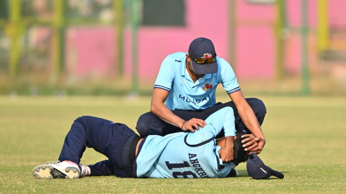 Angkrish Raghuvanshi stretchered off after injury shocks Vijay Hazare game