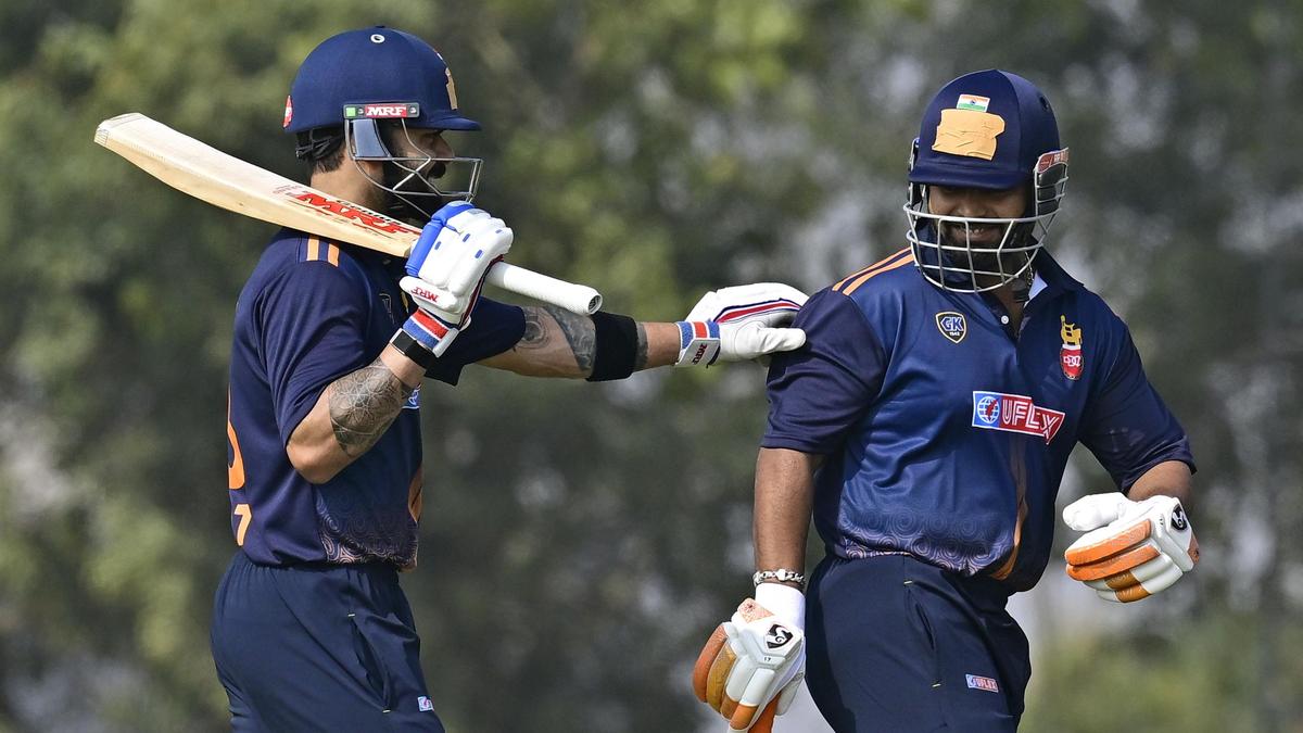 Kohli and Pant combine with fifties to steer Delhi to thrilling win over Gujarat
