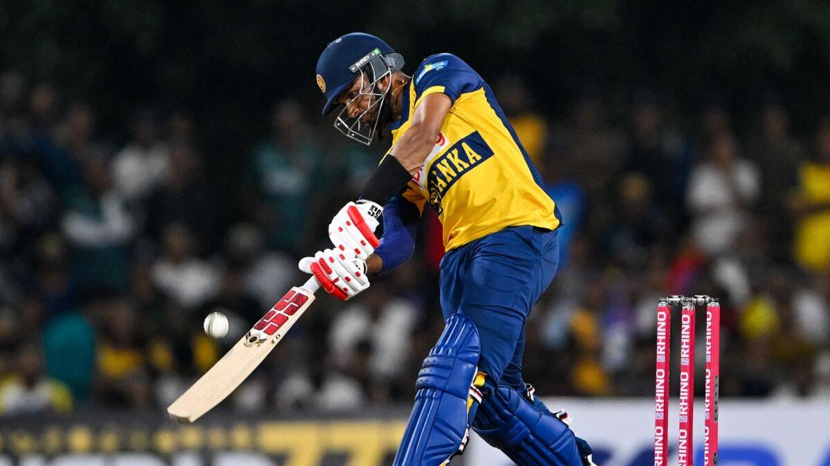 Sri Lanka beat Pakistan in rain hit third T20 to level the series in a thriller