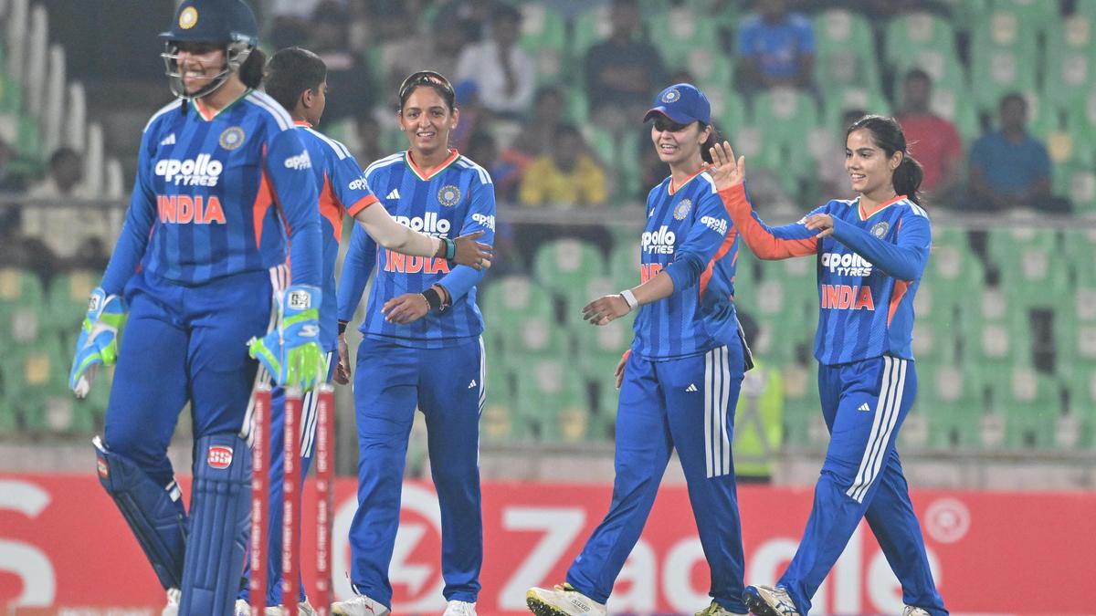 India deliver a convincing 30 run win over Sri Lanka to clinch 4 0 T20 sweep