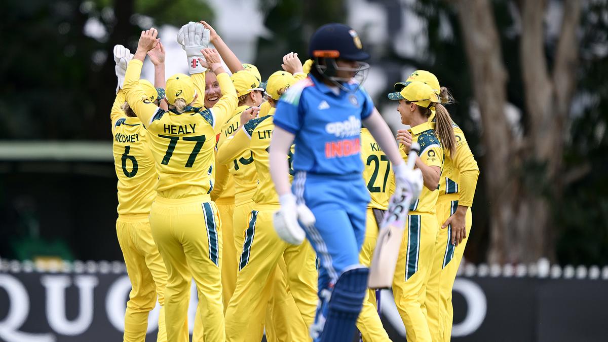 Australia dominates with all round performance to level the ODI series in style