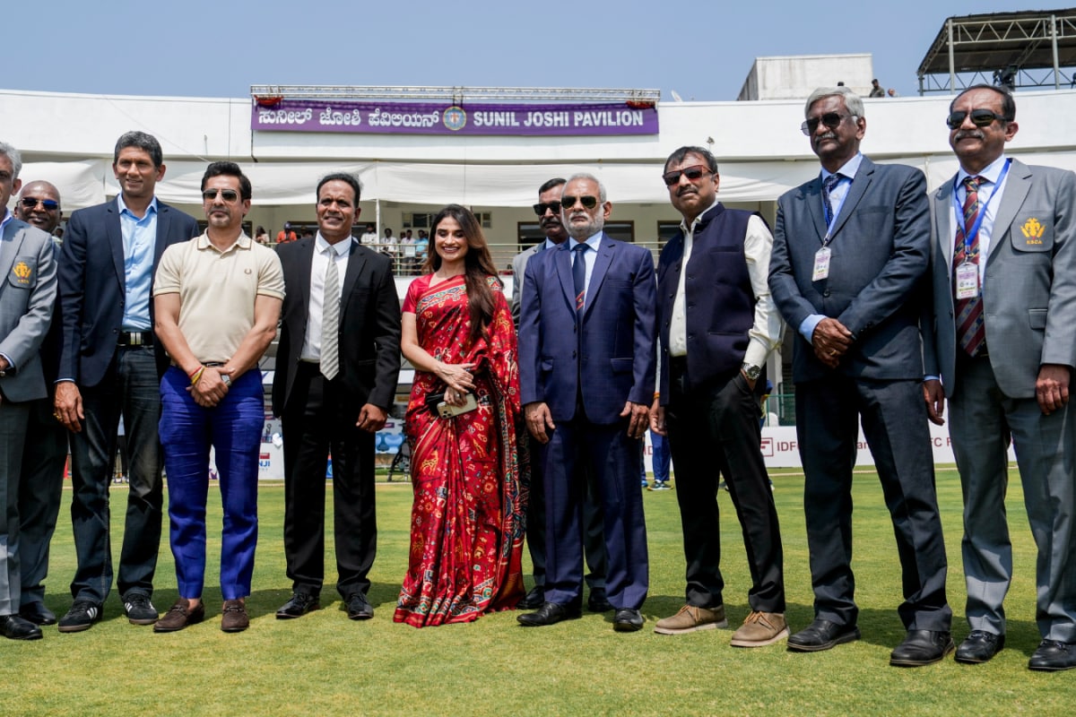Mithun Manhas and Venkatesh Prasad Unveil Sunil Joshi Pavilion at KSCA Hubli