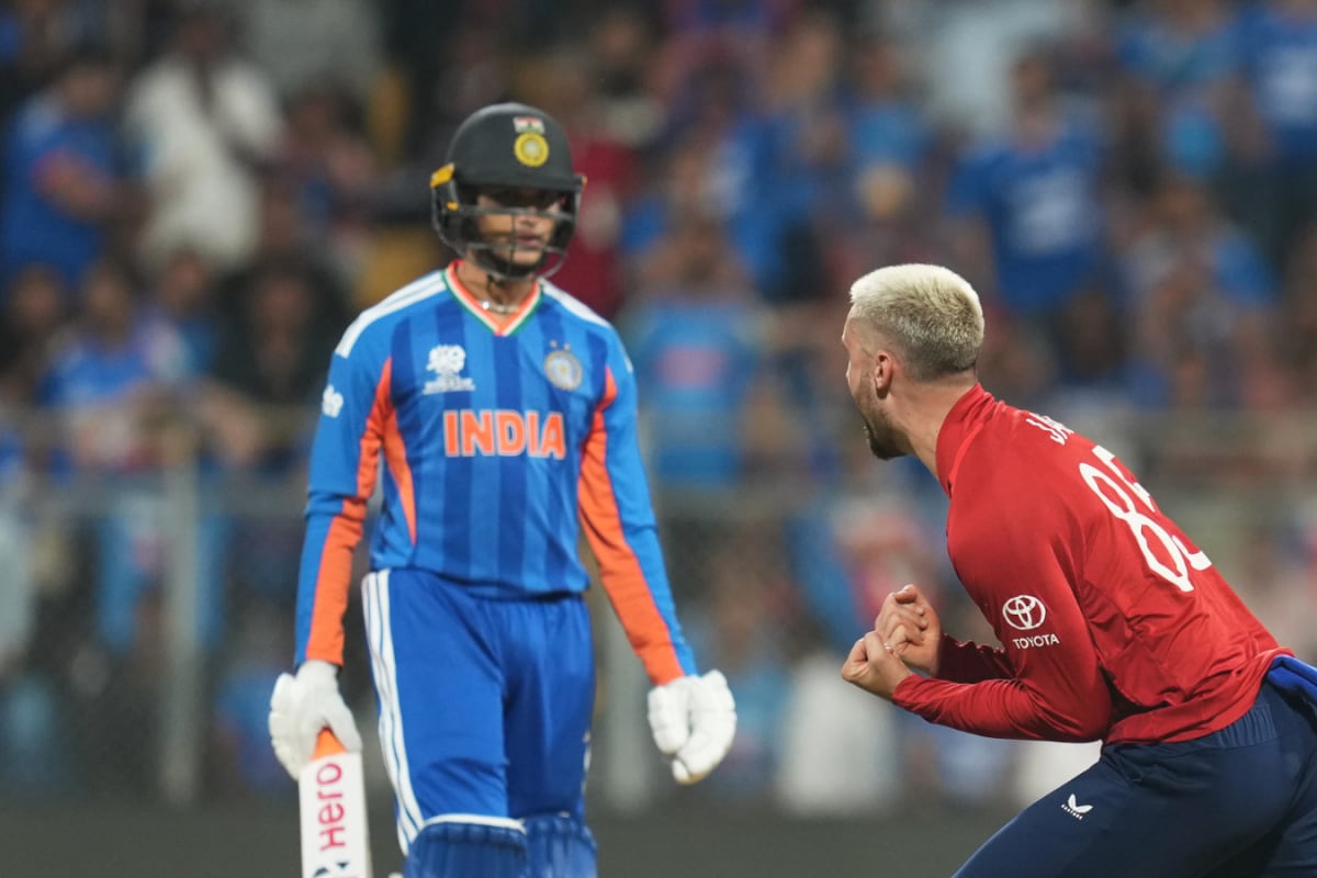 Abhishek Sharma called fraud and bilateral statpadder after nine run knock