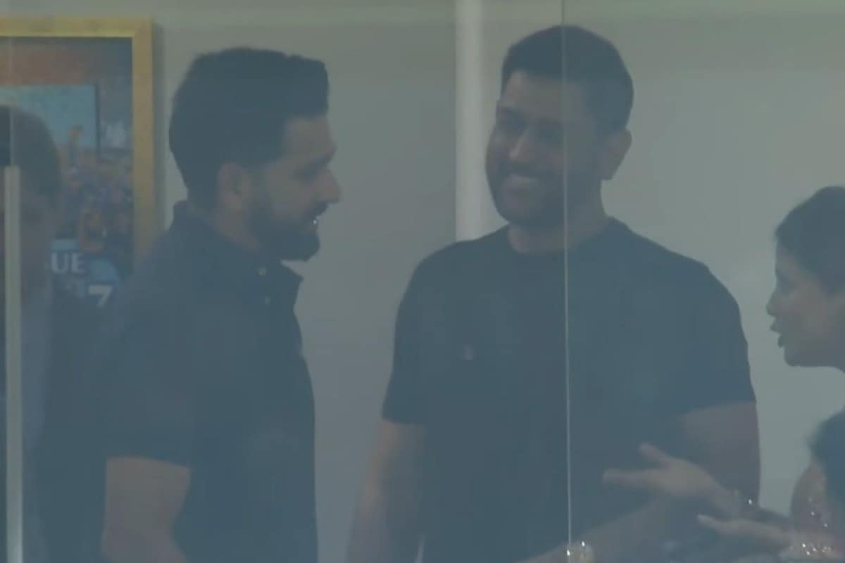MS Dhoni and Rohit Sharma share hug at Wankhede after India England semi final