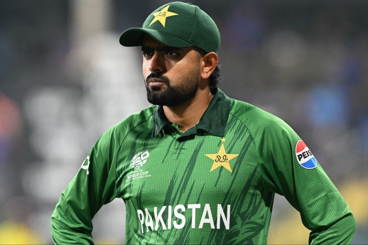 Mike Hesson Clarifies Babar Azam Not Dropped From Pakistan Squad For Now