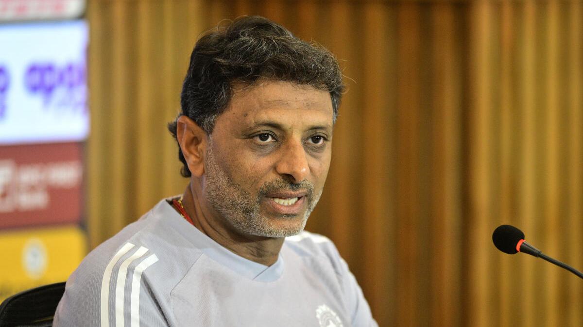 T20 World Cup 2026 Kotak unfazed by Abhishek and Tilak form and hints top three change